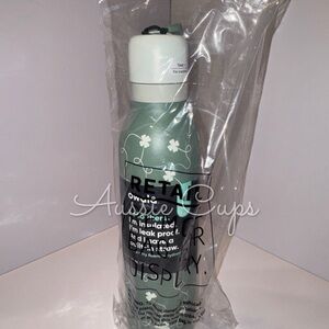 Owala Clover Achiever FreeSip Twist ColorDrop Green Floral Bottle St. Pattys